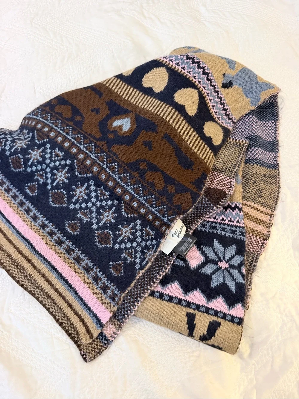 Anthropologie doggie fair isles scarf